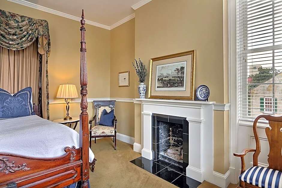 The Presidents' Quarters Inn