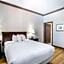 Water Street Hotel & Marina, Ascend Hotel Collection