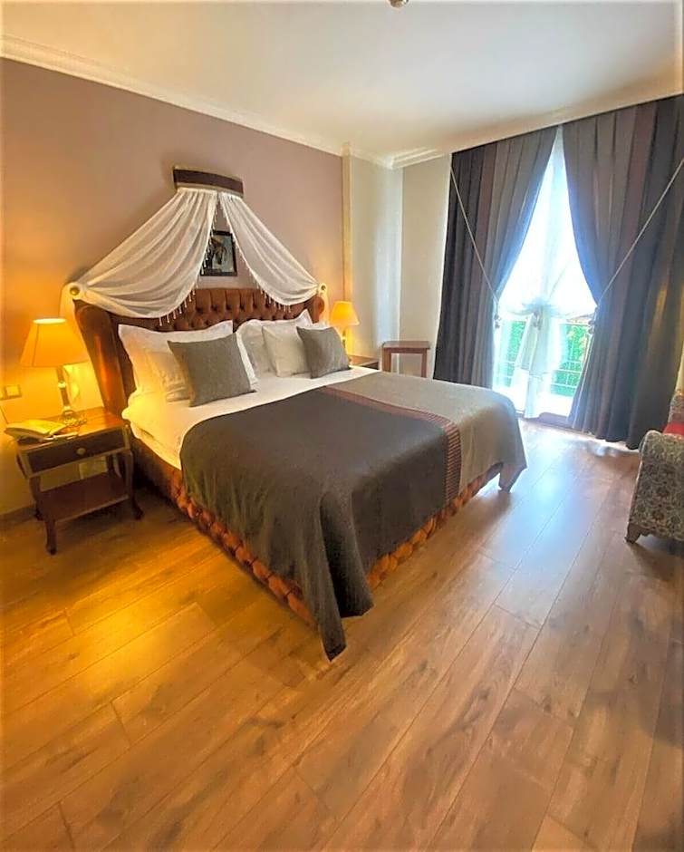 Saint John Hotel