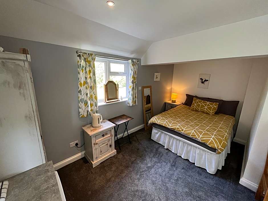 The Ship Inn - Self Catering Accommodation