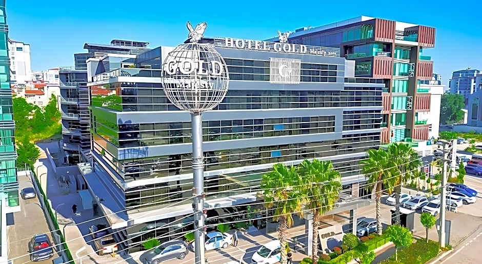 Gold Majesty Hotel