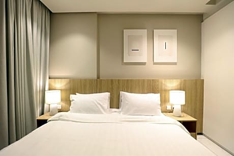 The Code Residence-Deluxe Suite