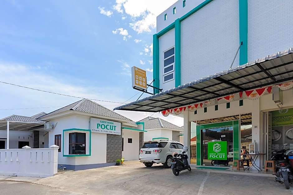 RedDoorz Syariah near Pelabuhan Ulee Lheue Banda Aceh