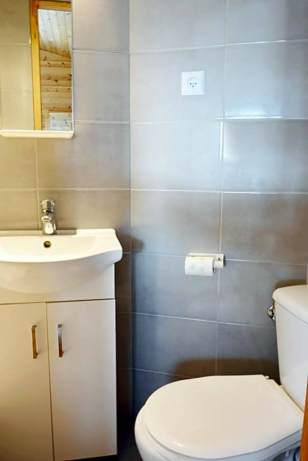 Domki Letniskowe Pod Orzechem Dziwnówek-Wrzosowo