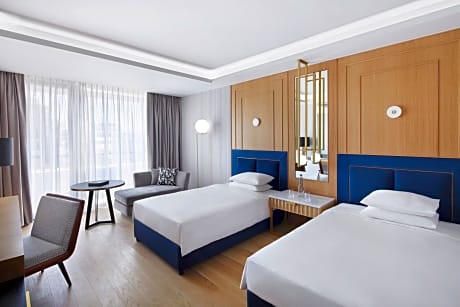 Deluxe Club Twin Room with Acropolis View