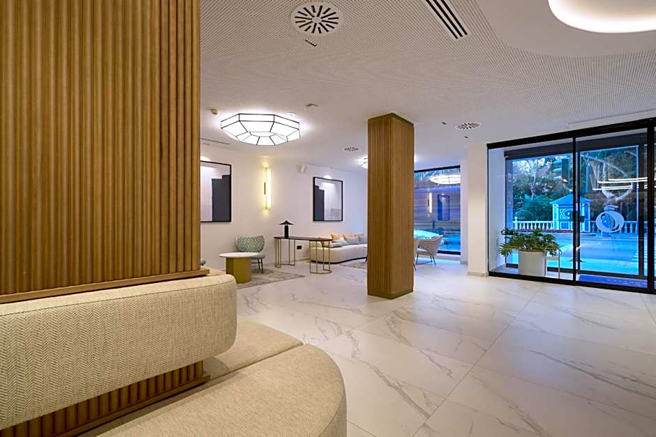 Ã“bal Hotel Marbella