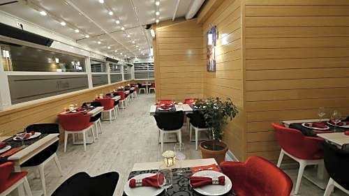 End Glory Hotel