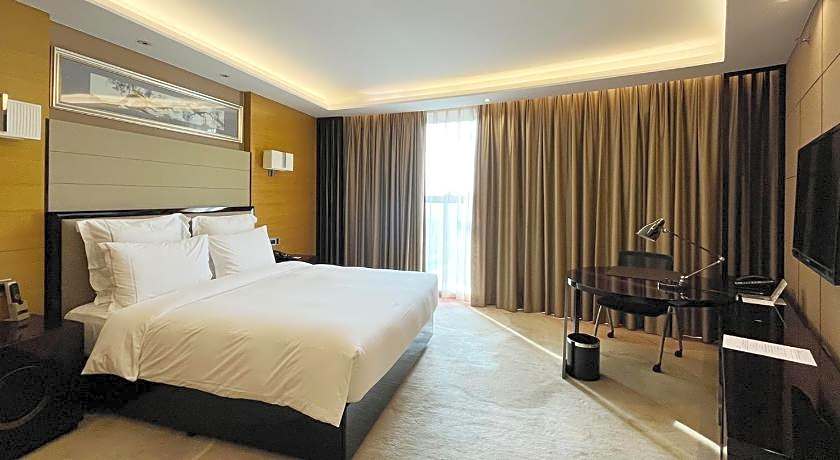 Pullman Wuxi New Lake Hotel