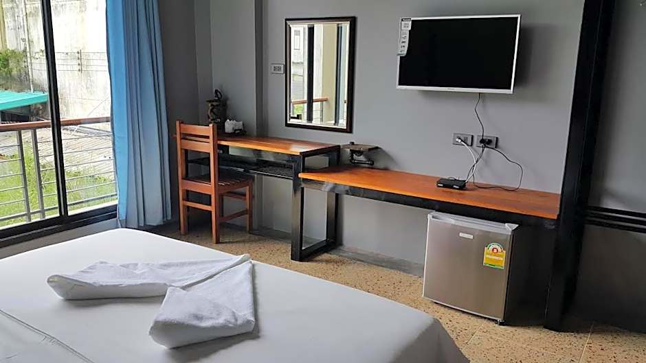 Zdjęcie 1 z 4 — Deluxe 2 Beds