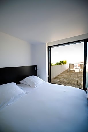 Standard Double Room with Terrace