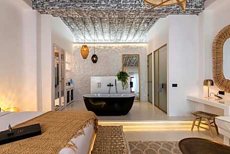 Junior Suite with Balcony