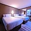 Umbrella Hotel Bronx