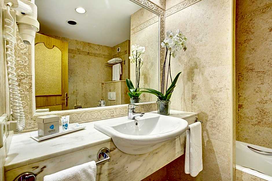 Grupotel Santa Eulària & Spa - Adults Only