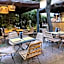 Hotel & Hostel 7