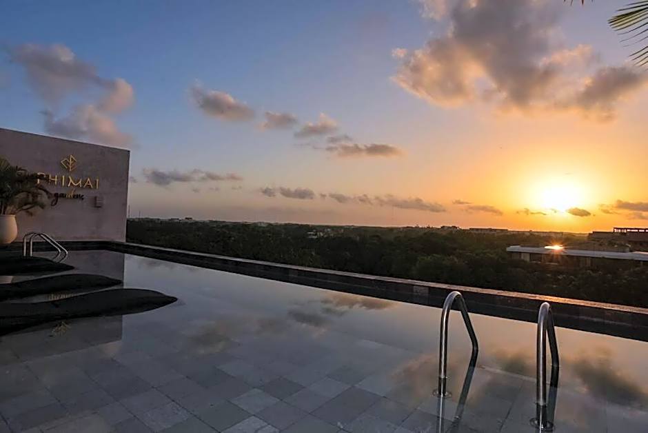 Frida's Artsy Condo with own mural, outdoor tub & rooftop pool