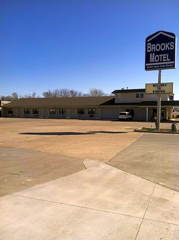 Brooks Motel