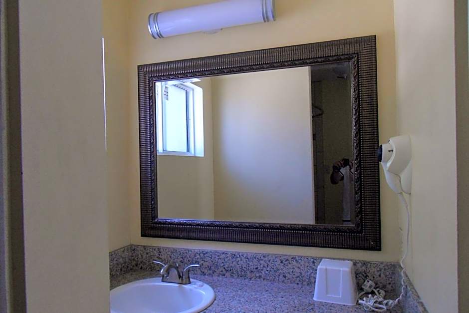 Rose Garden Inn