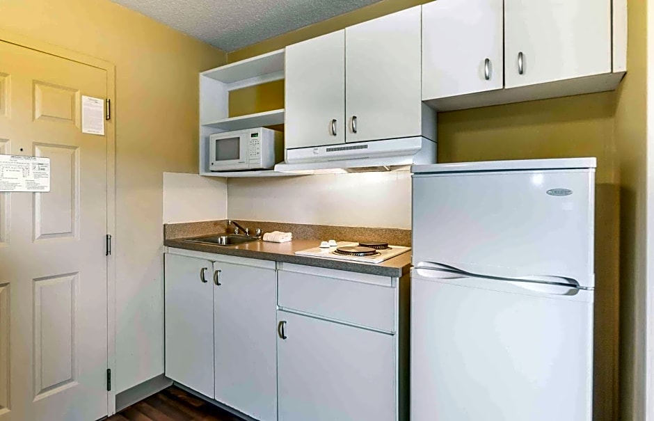 Extended Stay America Select Suites - Chesapeake - Churchland Blvd.