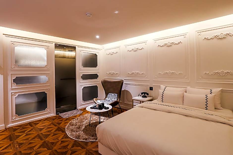 Jeonju Mari Hotel Park Store