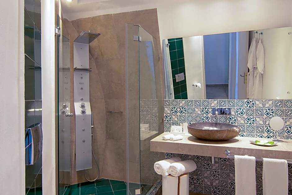 Santorini Secret Suites & Spa, Small Luxury Hotels of the World