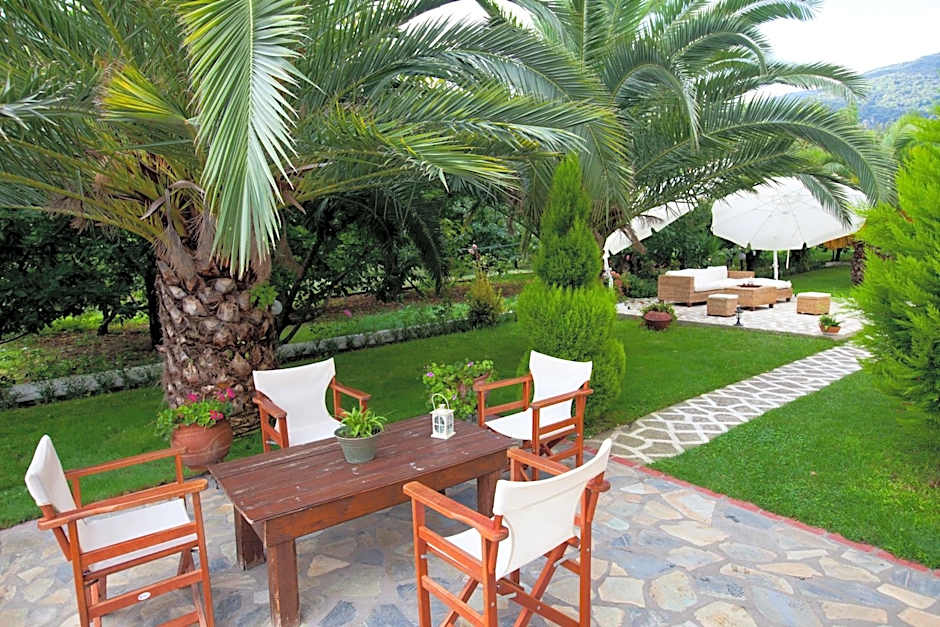 Yiouli Hotel