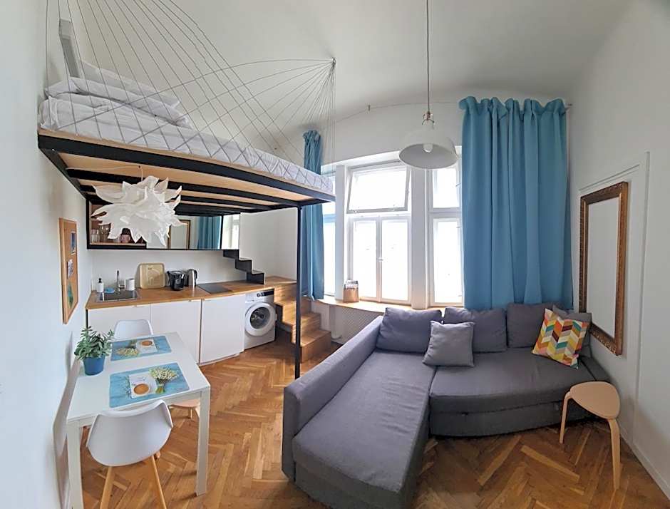 Planet Hostel