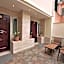 Aurelius Art Gallery Hotel