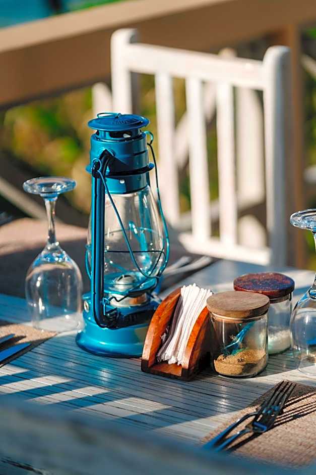 Pearl Beach by Sansi