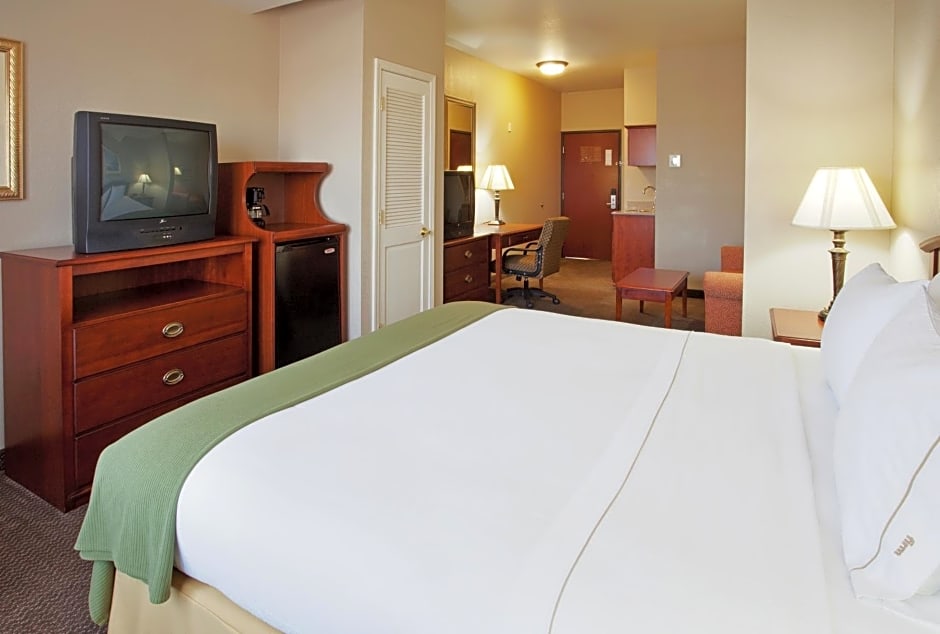 Holiday Inn Express- West Sacramento