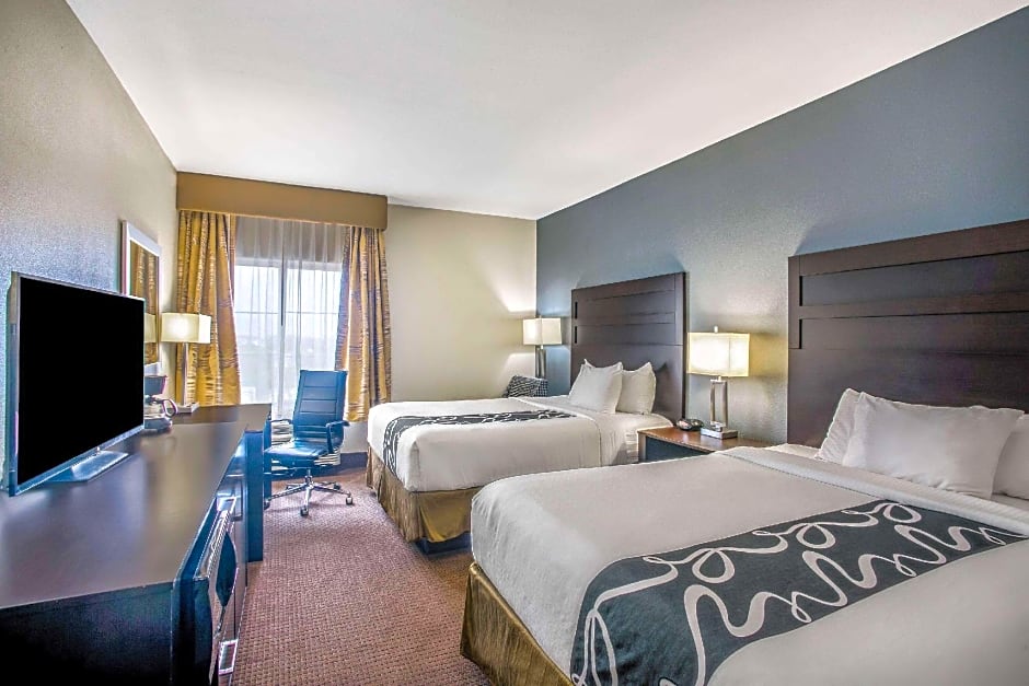 La Quinta Inn & Suites by Wyndham Karnes City