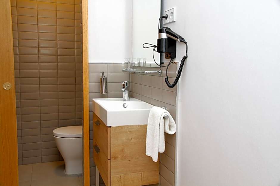 BCN Home Guest House