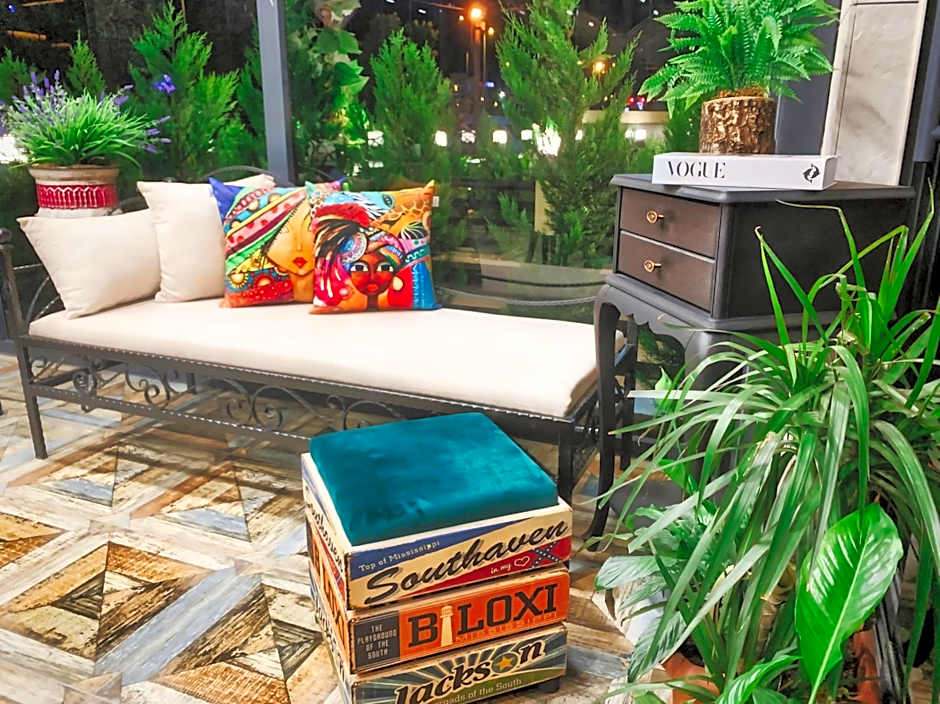 L'opera Deluxe Hotel