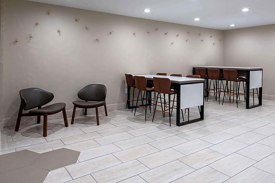 Ramada by Wyndham Modesto Yosemite Area