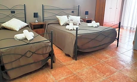 Standard Quadruple Room