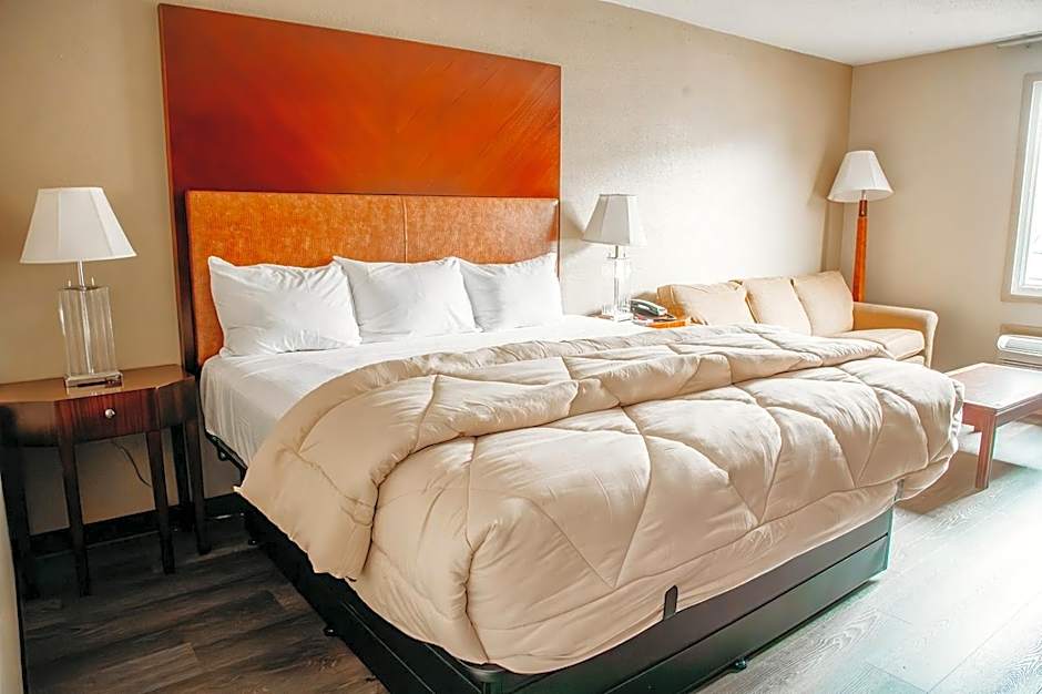 Country Garden & Suites-Benton