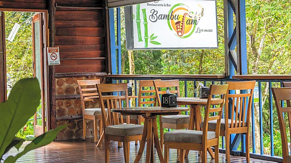 Tabulia Tree Hotel and Villas