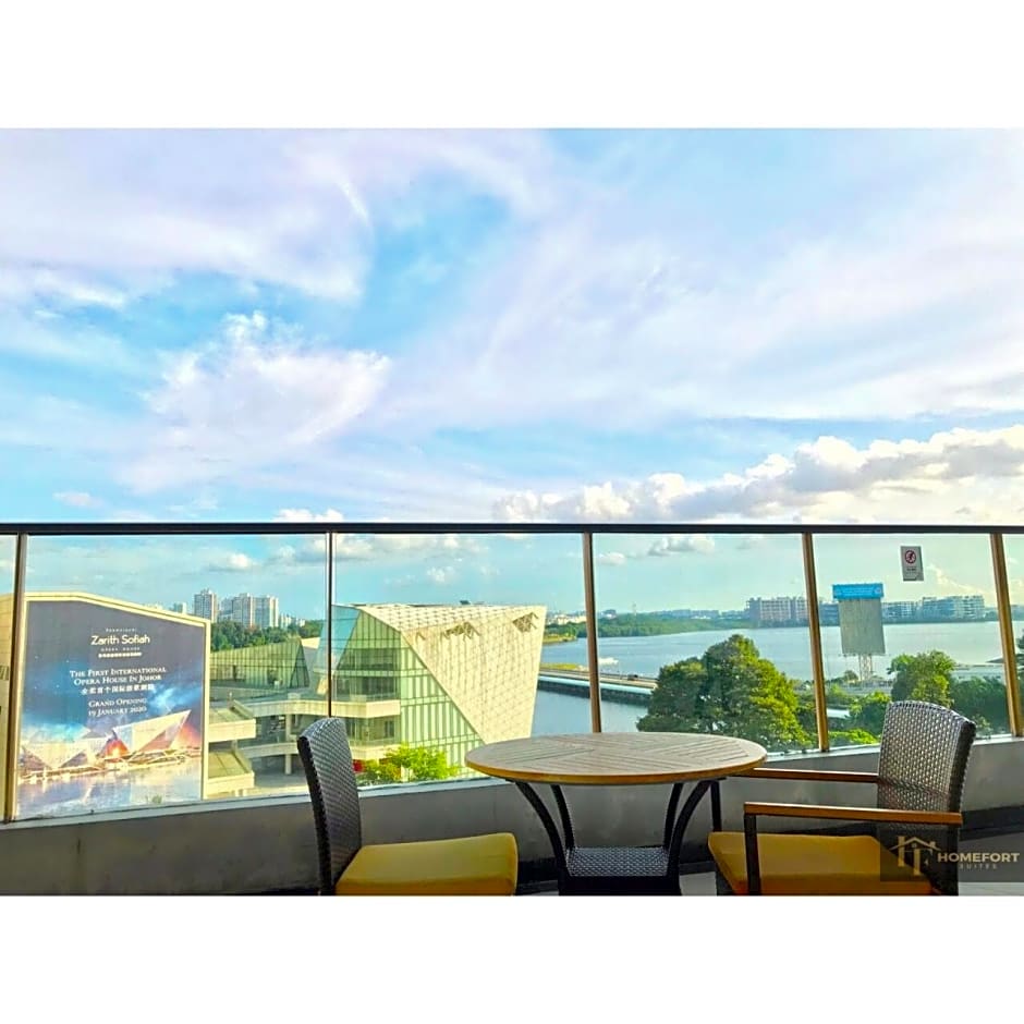 R&F PRINCESS COVE BY HOMEFORT SUITES