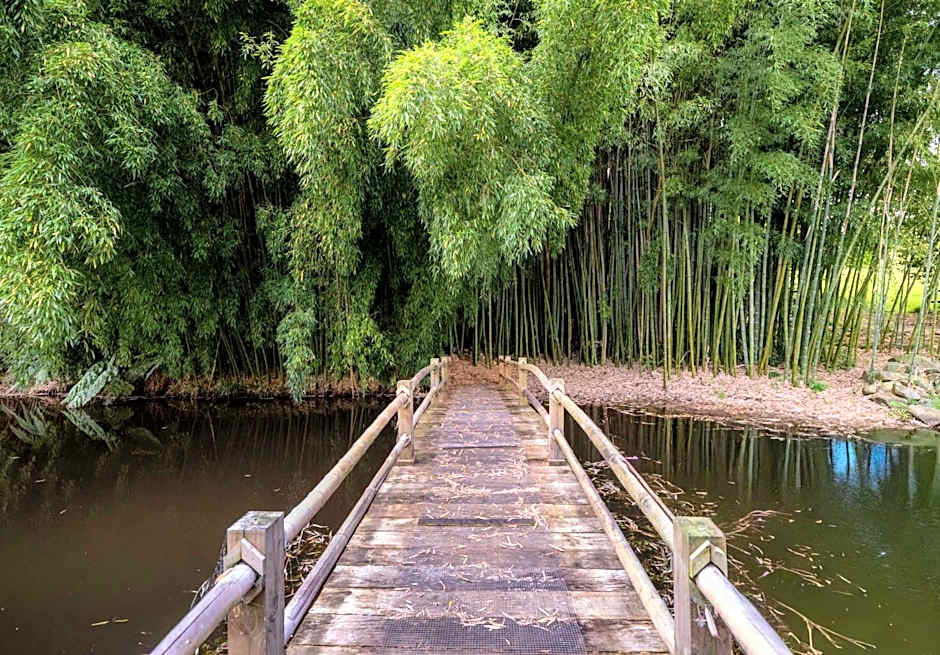 Hana Lodge