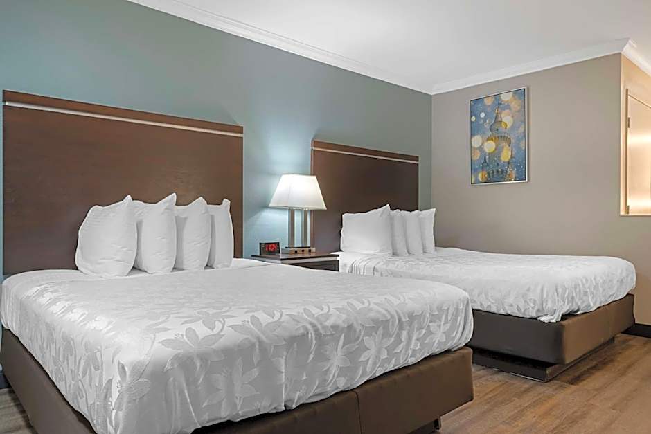 Best Western Courtesy Inn Hotel - Anaheim Resort at the Park