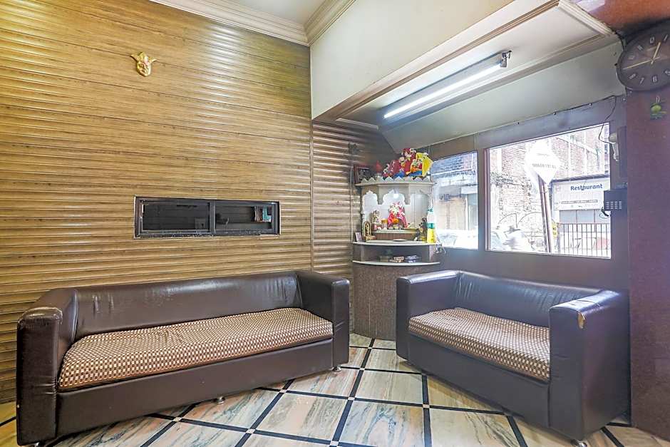Super Deluxe Guest House by OYO Rooms – Nagpur, OH