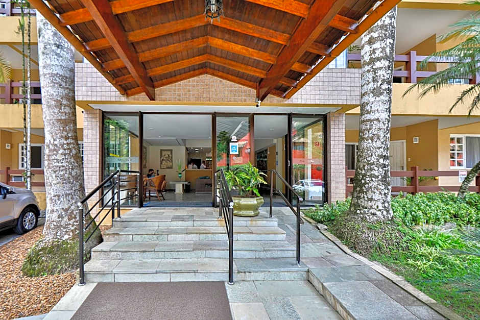 Flat estudio 110 Amarilis Riviera de São Lourenço, 03 piscina climatizada, serviço de hotelaria, limpesa e troca de toalhas diária, carregador veiculo elétrico e servico de praia finais de semana WiFi 500