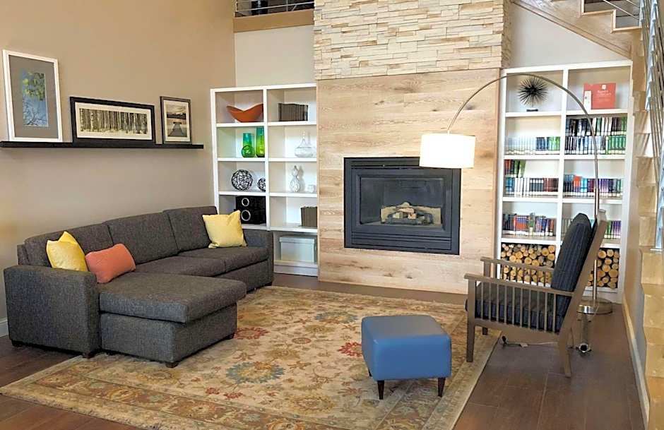 Country Inn & Suites by Radisson, Rapid City, SD