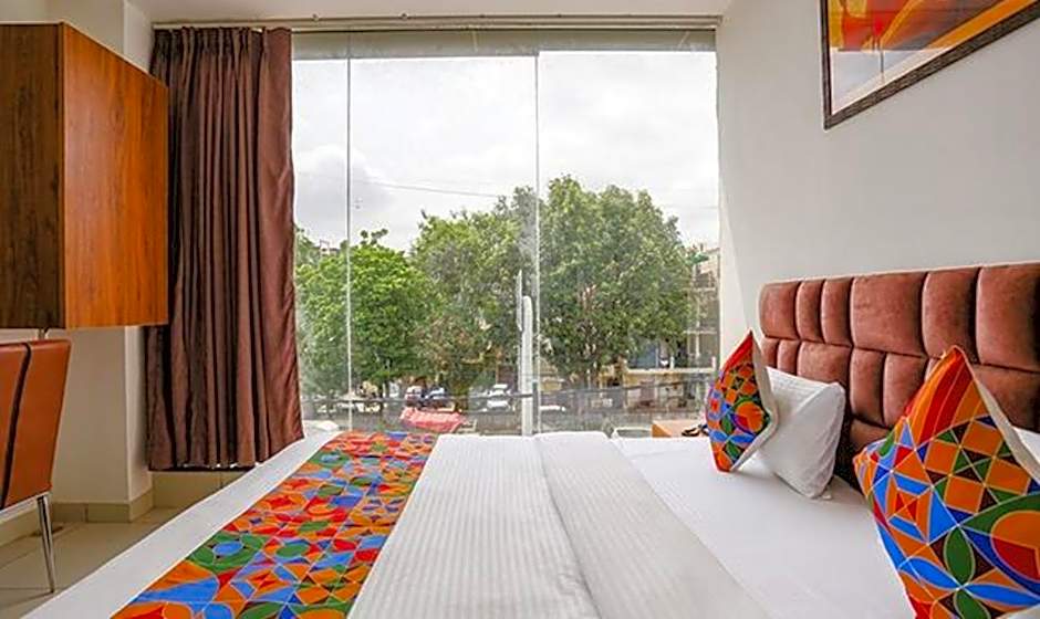 FabExpress Shine Inn