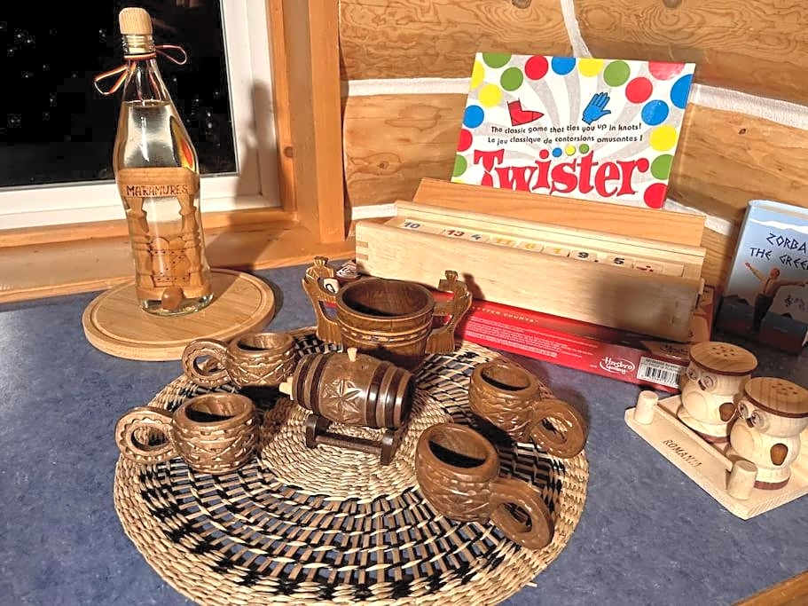 Golden Cabin - Hot Tub - Games Barn - Theatre