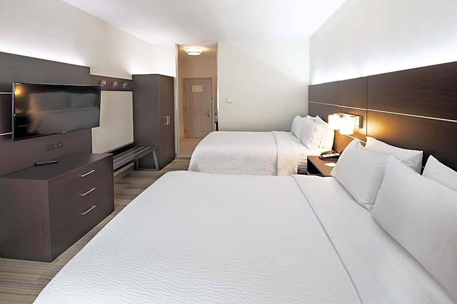 Holiday Inn Express & Suites Chicago West - St Charles By IHG