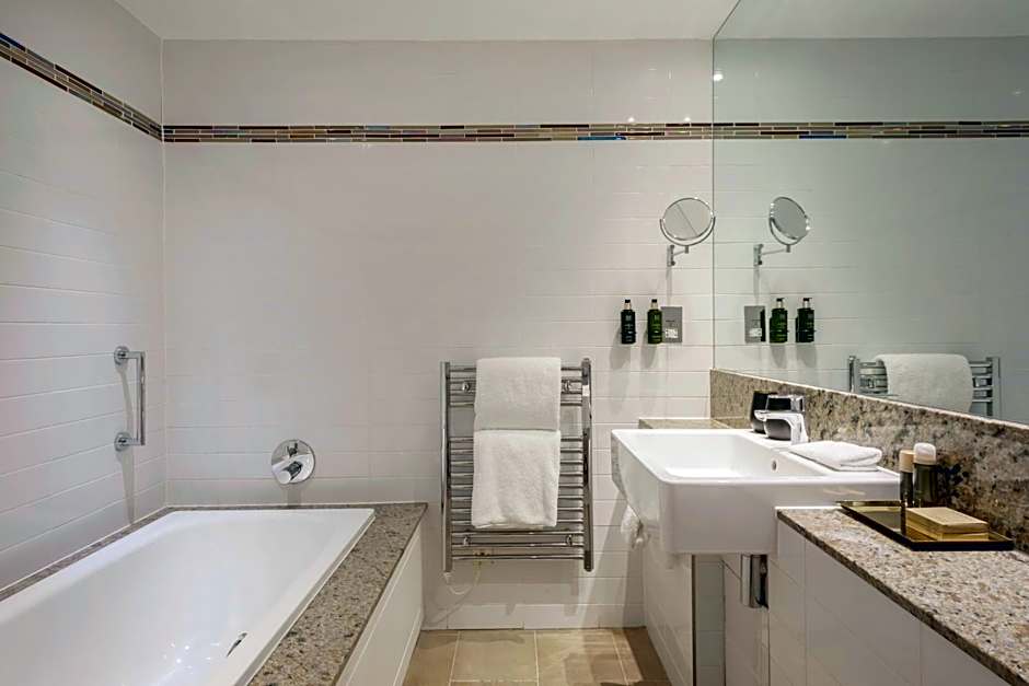 Meliá London Kensington member of Meliá Collection