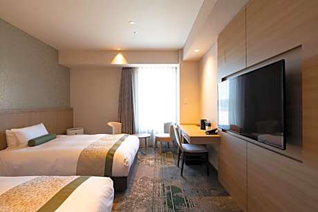 Standard Twin Room with Extra Bed