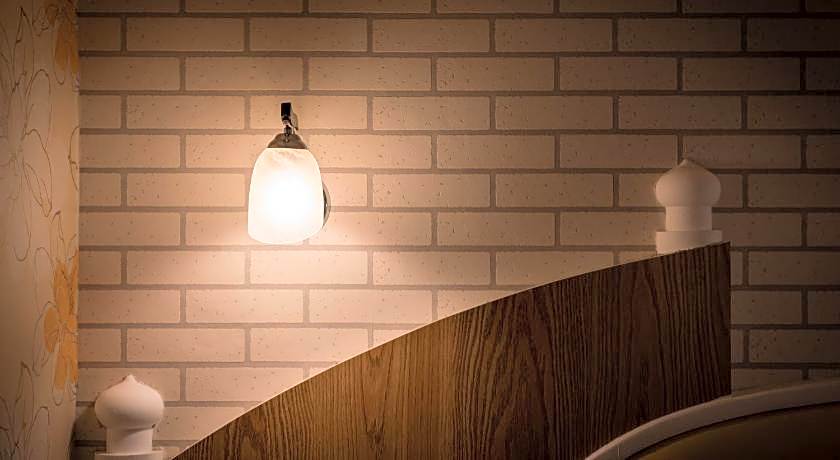 Golden Phoenix Hotel