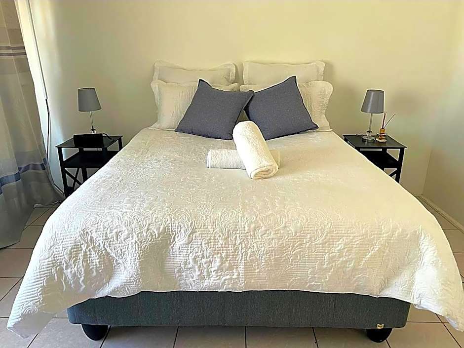 Alexander Guest house