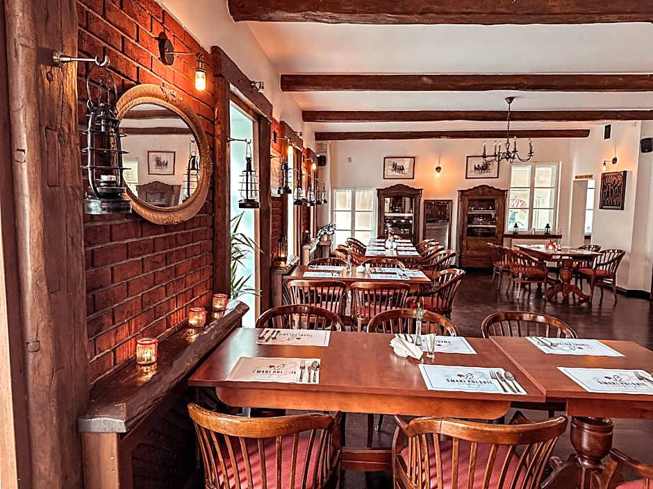 Hotel Zajazd Kultury, dawniej Pocztowy